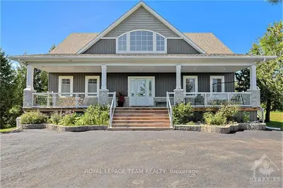 Detached in Mississippi Mills
