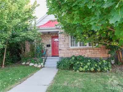Detached in Arnprior