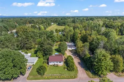 470 Henan Road, Laurentian Valley, On K8a 6w8
