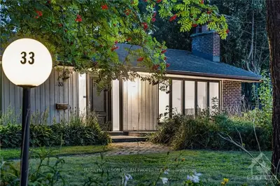 Detached in Kanata