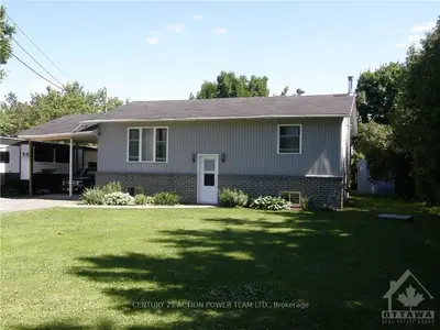 17494 Headline Road, South Stormont, On K0c 1p0