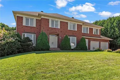 Detached in Pembroke