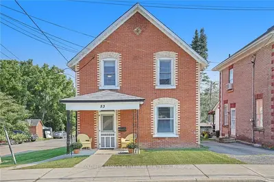 Detached in Perth