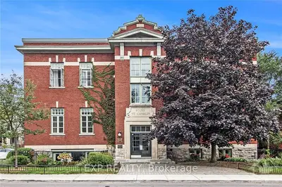 Condo Apartment in New Edinburgh - Lindenlea