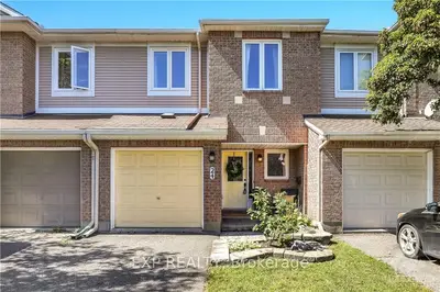 Att/Row/Townhouse in Kanata