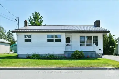 Detached in Arnprior