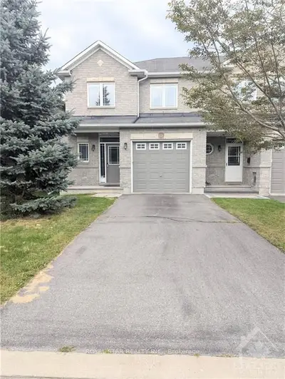 Att/Row/Townhouse in Kanata