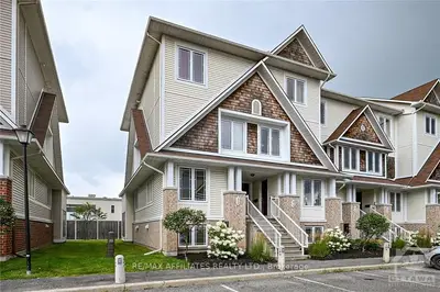 Condo Apartment in Orleans - Cumberland and Area