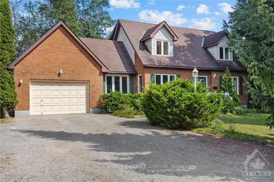 Detached in Elizabethtown-Kitley