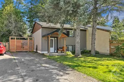 Semi-Detached in Kanata