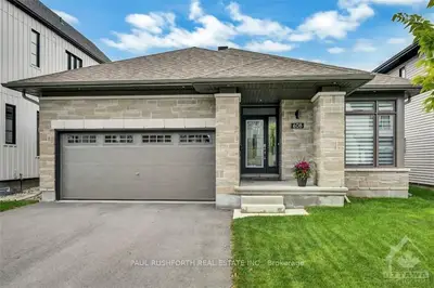 Detached in Orleans - Convent Glen and Area