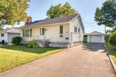 Detached in Smiths Falls