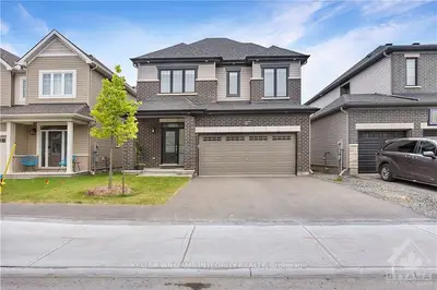 Detached in Barrhaven