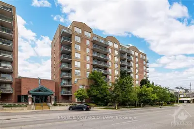 Condo Apartment in Tunneys Pasture and Ottawa West