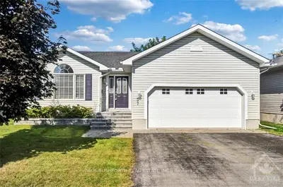 Detached in Arnprior