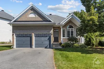 Detached in Stittsville - Munster - Richmond