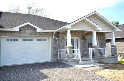 Semi-Detached in Brockville