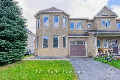 Att/Row/Townhouse in Barrhaven