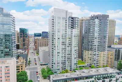 Condo Apartment in Ottawa Centre