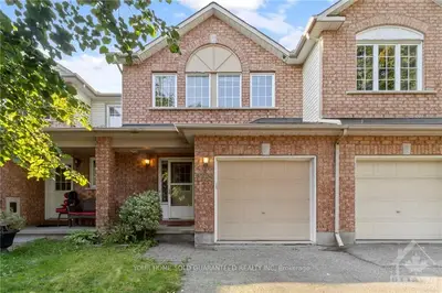 Att/Row/Townhouse in Cyrville - Carson Grove - Pineview