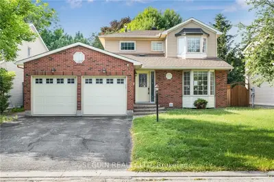 27 Rockcress Gardens, South Of Baseline To Knoxdale, On K2g 5a6