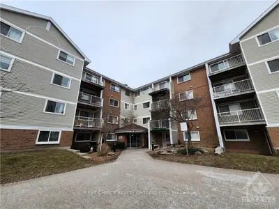 Condo Apartment in Manor Park - Cardinal Glen and Area