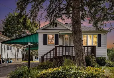 Detached in Overbrook - Castleheights and Area