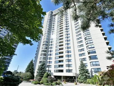 Condo Apartment in Alta Vista and Area