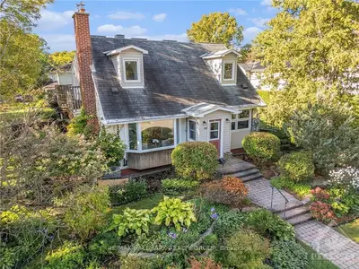46 Farnham Crescent, Manor Park - Cardinal Glen And Area, On K1k 0g5