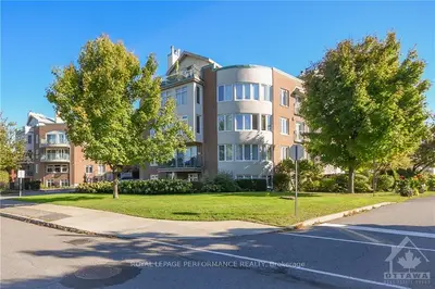 62 Donald Street 203a, Overbrook - Castleheights And Area, On K1k 1n2