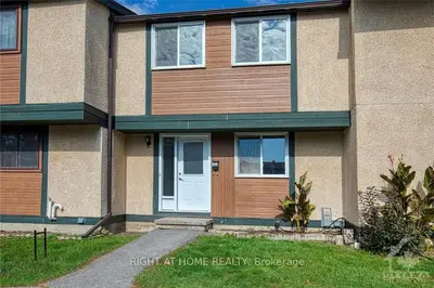 1449 Ridgebrook Drive 152, Cyrville - Carson Grove - Pineview, On K1b 4t1