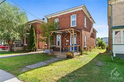 Detached in Smiths Falls