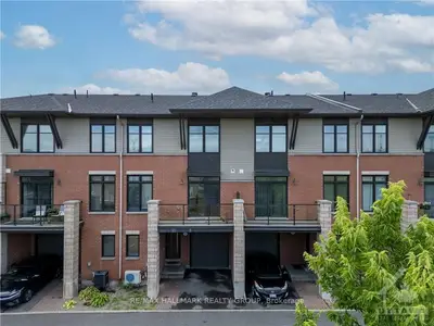 105 Chaperal, Orleans - Cumberland And Area, On K4a 0y2