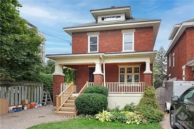 Detached in Tunneys Pasture and Ottawa West