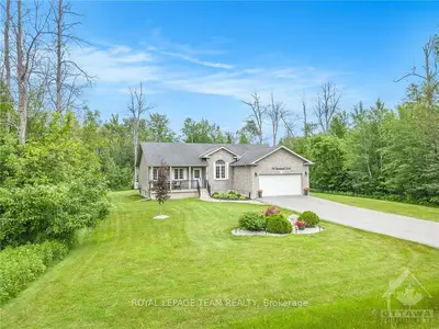 Detached in North Grenville