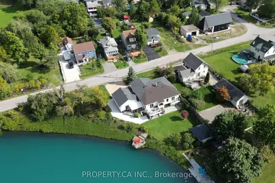 Detached in Thorold