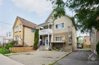 209 Deschamps Avenue, Vanier And Kingsview Park, On K1l 5z2