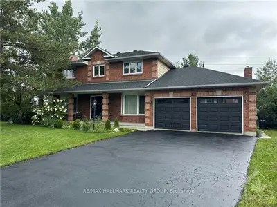 41 KIMMINS Court, Kanata, ON K2K 2M4