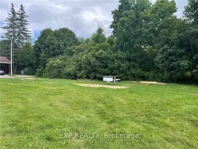 67 Creek Street, Whitewater Region, On K0j 0b1