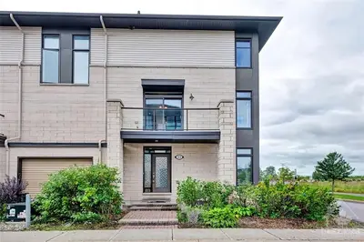 301 Chaperal, Orleans - Cumberland And Area, On K4a 0y2