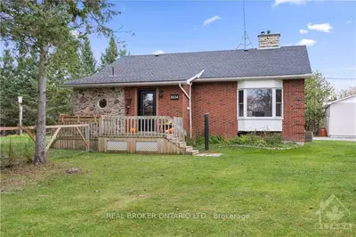 8634 MCLINTON Road, Stittsville - Munster - Richmond, ON K0A 1B0