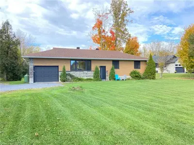 20801 OLD HIGHWAY 2 Road, South Glengarry, ON K0C 1N0