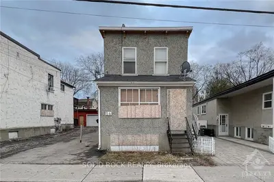 84 Barrette Street, Vanier And Kingsview Park, On K1l 8a3