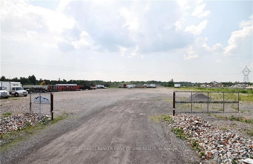 6710 BANK Street, Greely - Metcalfe - Osgoode - Vernon and Area, ON K0A 2P0