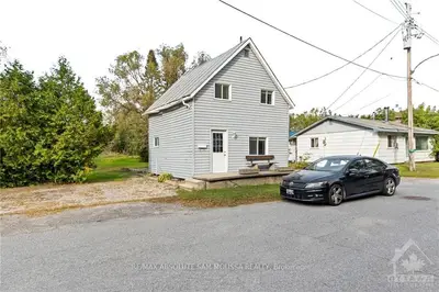 157 Rivington Street, Carp - Huntley Ward, On K0a 1l0