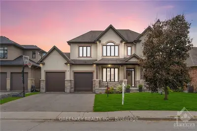 42 MOORE Street, Stittsville - Munster - Richmond, ON K0A 2Z0