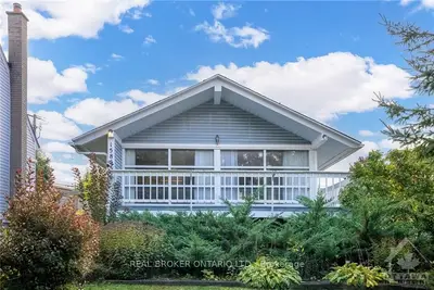 1585 Drake Avenue, Alta Vista And Area, On K1g 0l7