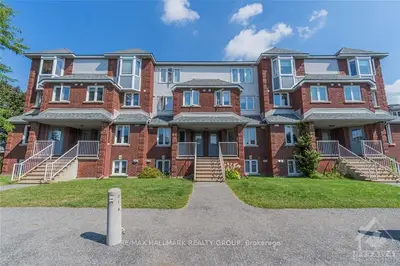 95 Briston, Hunt Club - South Keys And Area, On K1g 5p8