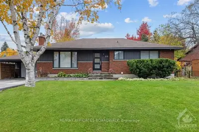 80 Canter Boulevard, Meadowlands - Crestview And Area, On K2g 2m4