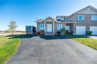 1 Winston Avenue, Petawawa, On K8h 0c1